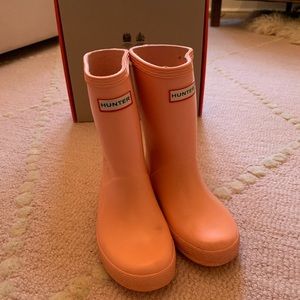 Pink Hunter original rainboots size 9uk which is a 10/11 in Canada